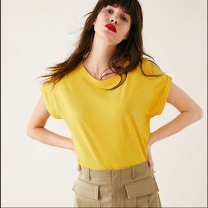 Zara NWOT - Yellow Cropped Tee